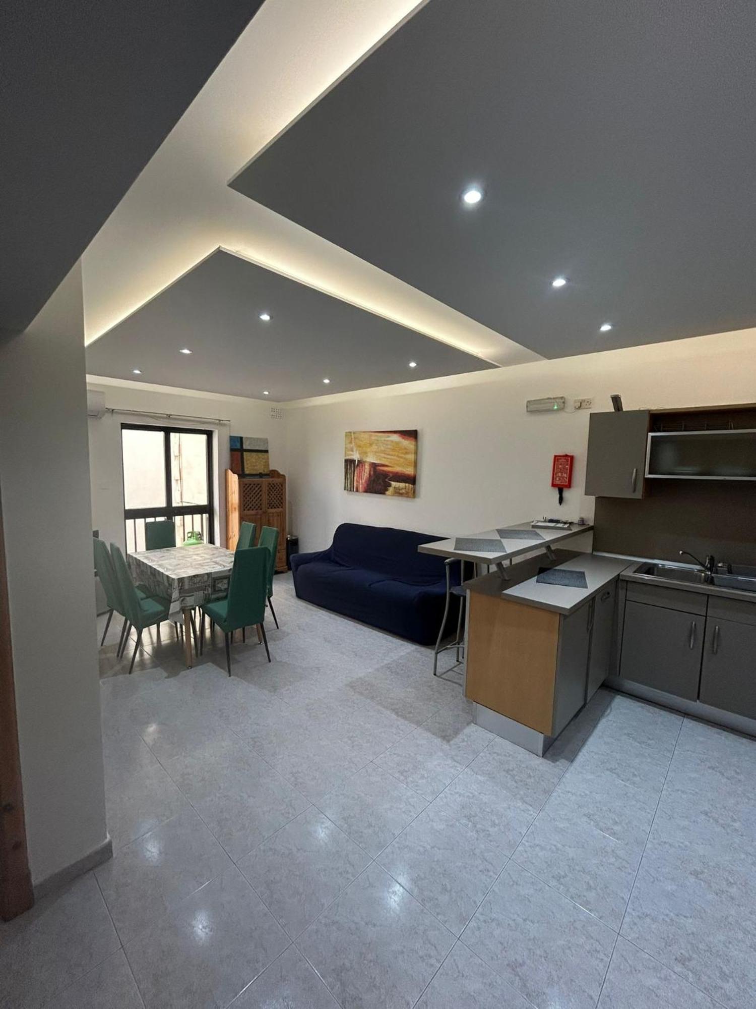 No 6 Poseidon Apartment San Ġiljan Exterior foto